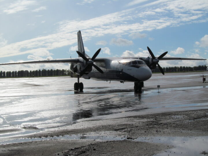 Ан-26Б на перроне аэропорта Минск-1