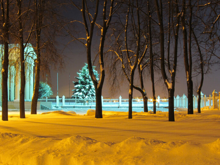 Смотровая площадка и перрон Минск-1 зимой